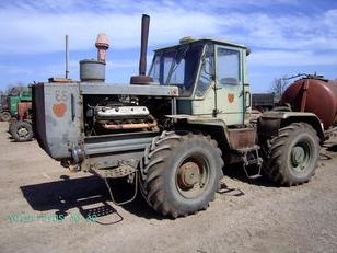 Traktor T-150 und seine Modifikationen