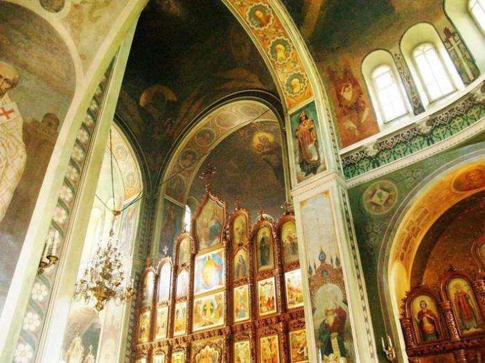 Dreifaltigkeitskirche (Tscheljabinsk): Geschichte, Fotos und Bewertungen von Touristen