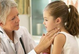 Lymphadenitis bei einem Kind: Ursachen, Typen, Symptome, Behandlung